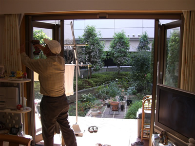 �����{�H��